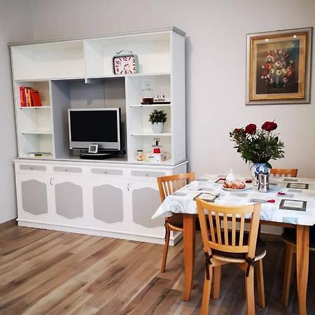 Delizioso Appartamento Cosy Ristrutturato Parma Exterior photo